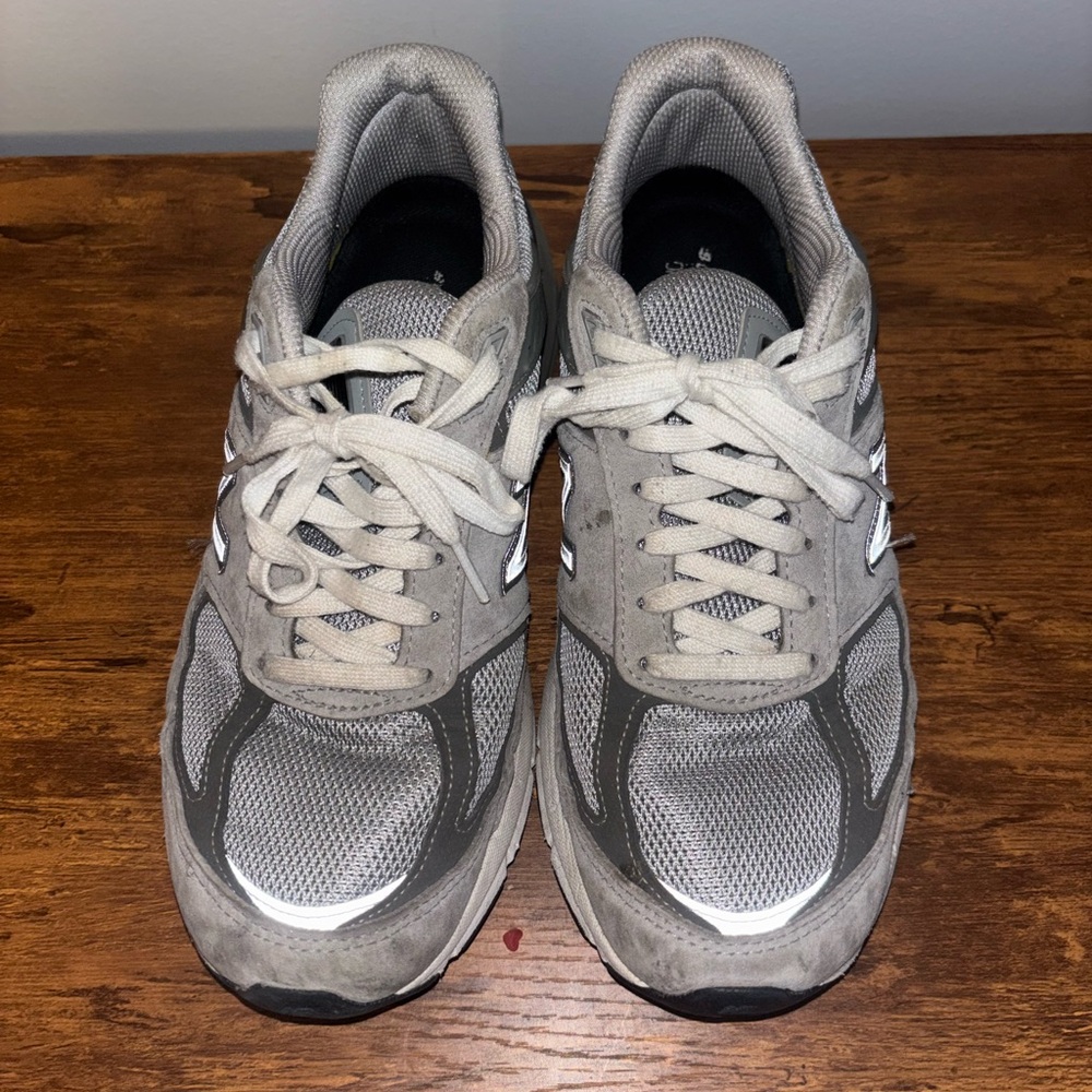 New Balance 990 Sneakers